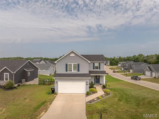 $325,000 | 463 Birchwood Drive, Moscow Mills, MO 63362