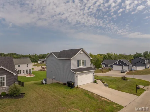$320,000 | 463 Birchwood Drive, Moscow Mills, MO 63362