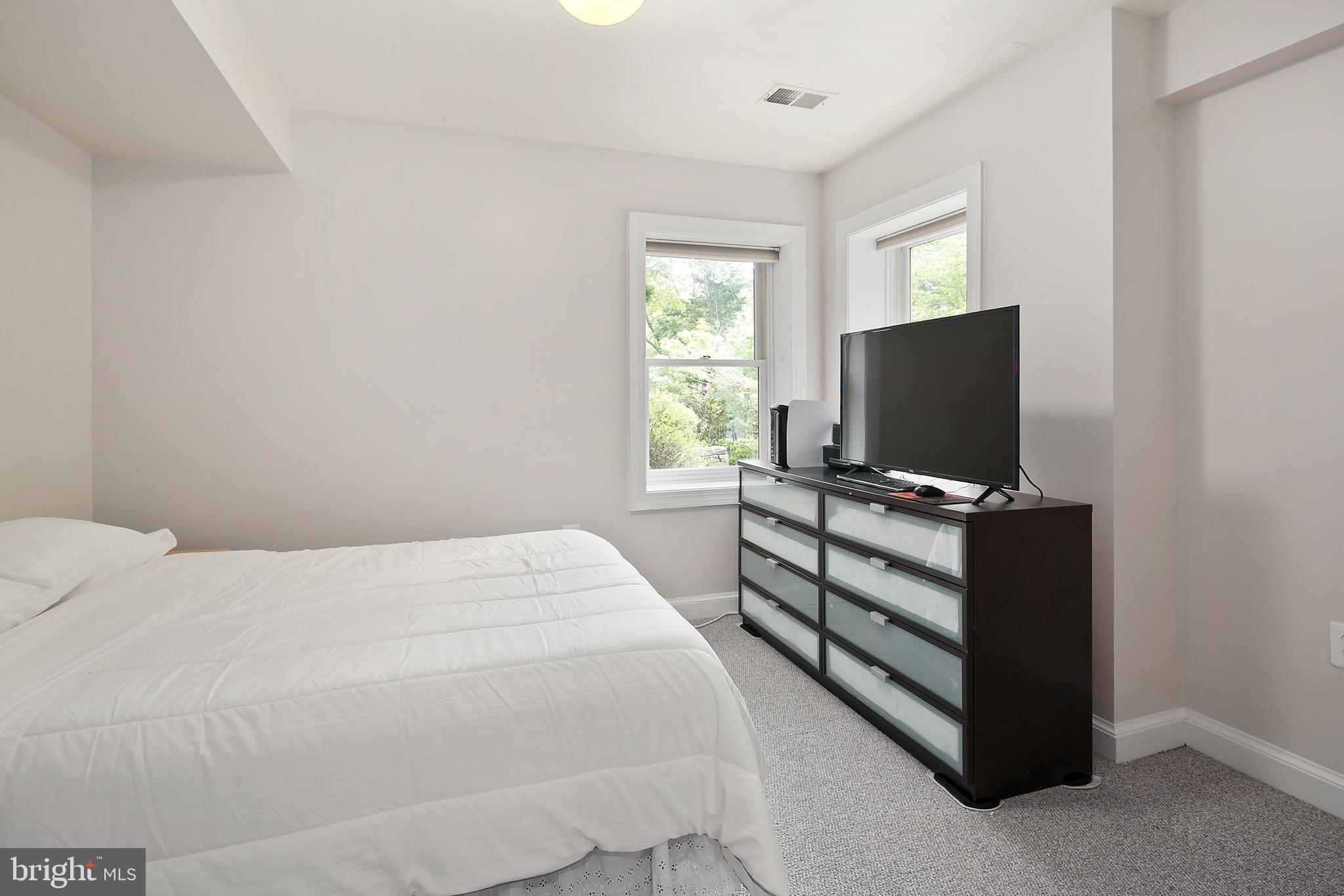 6612 Quaker Ridge Road North Bethesda, MD 20852 - Photo 34 of 40 Lower Level Bedroom