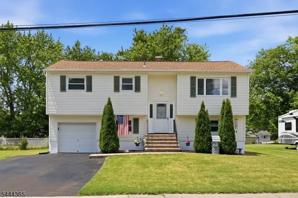 $550,000 | 9 Brearly Crescent, Flanders, NJ 07836
