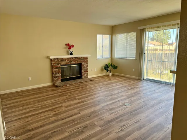 $530,900 | 15620 Smoke Tree Street, Hesperia, CA 92345