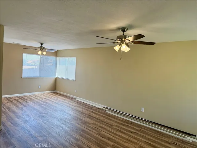 $530,900 | 15620 Smoke Tree Street, Hesperia, CA 92345