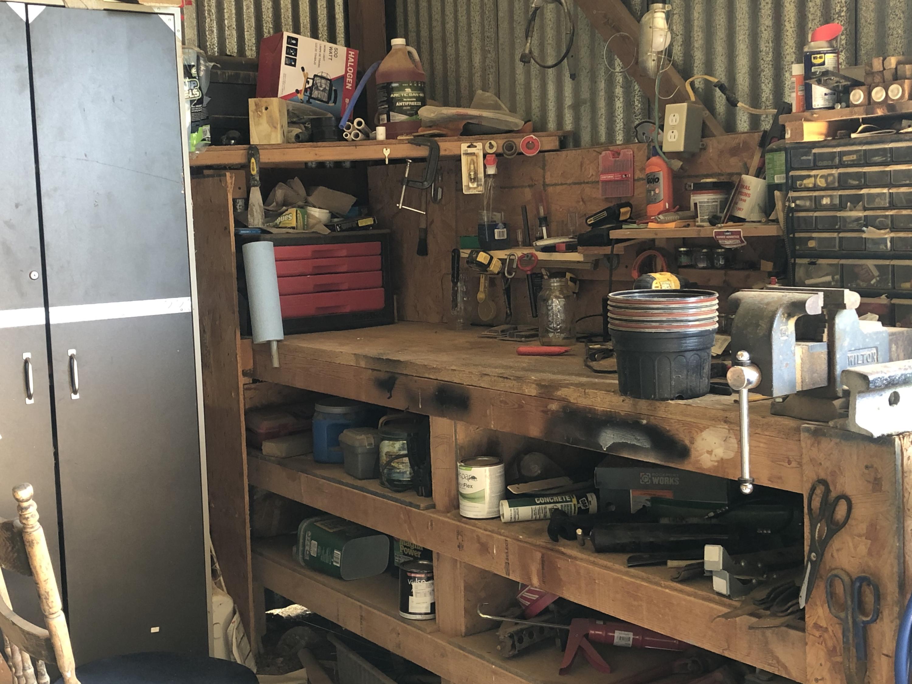 1192 Bright Hope Road Greeneville, TN 37743 - Photo 21 of 31 Workbench
