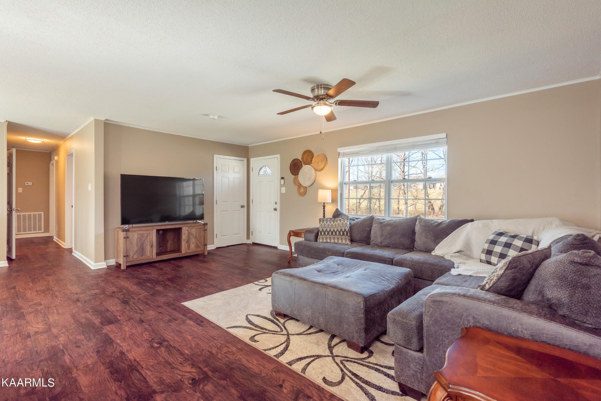 7541 Gibbs Road Corryton, TN 37721 - Photo 4 of 24 Gallery Image 4