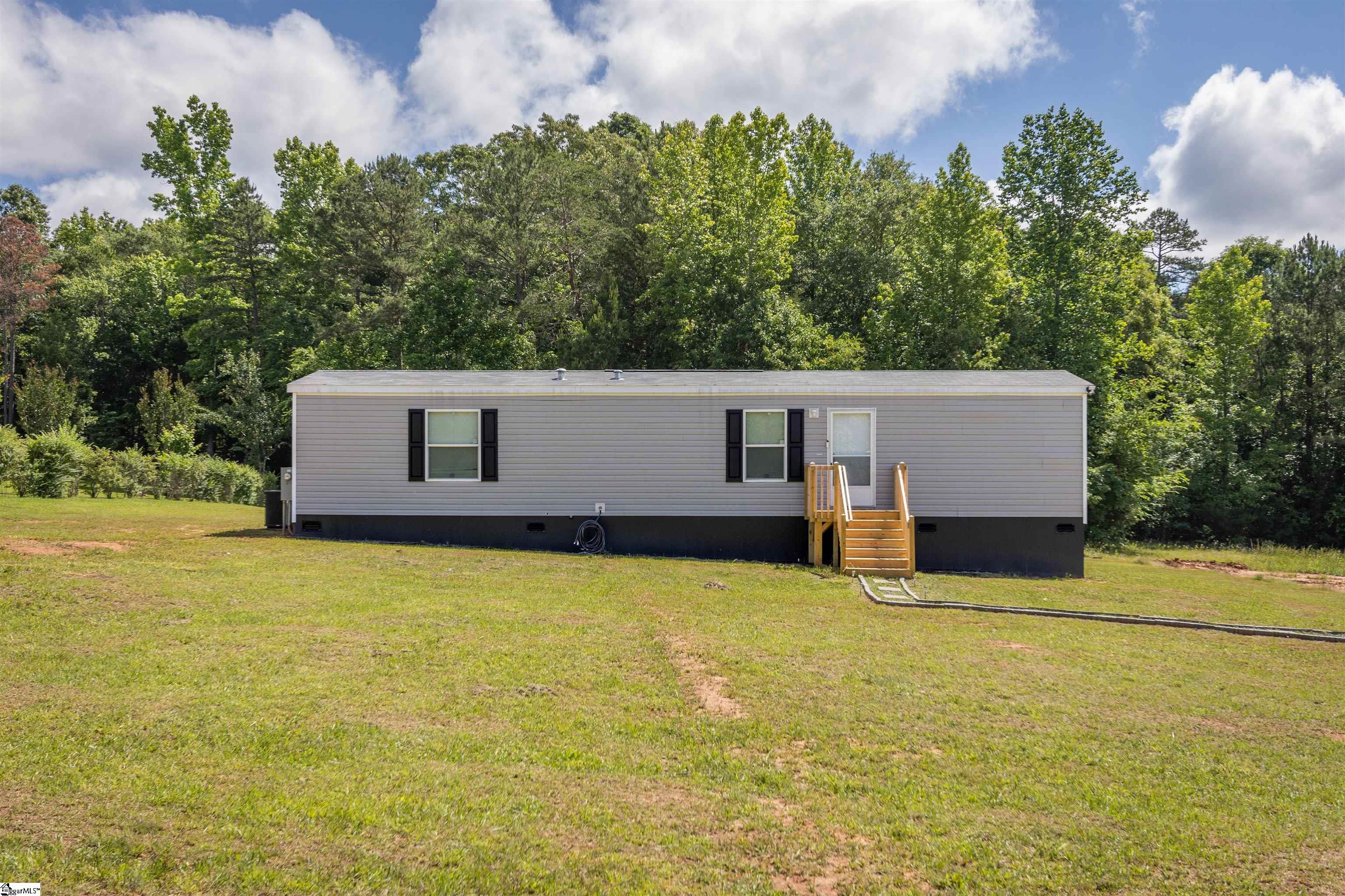 105 Gray Barn Road Laurens, SC 29360 - Photo 1 of 17 Gallery Image 1