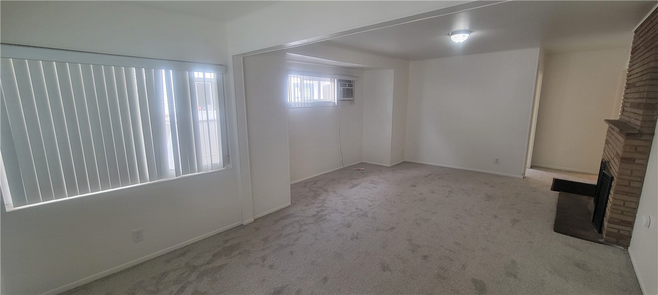 411 East 8th Street Long Beach, CA 90813 - Photo 8 of 31 Living room, Lower unit