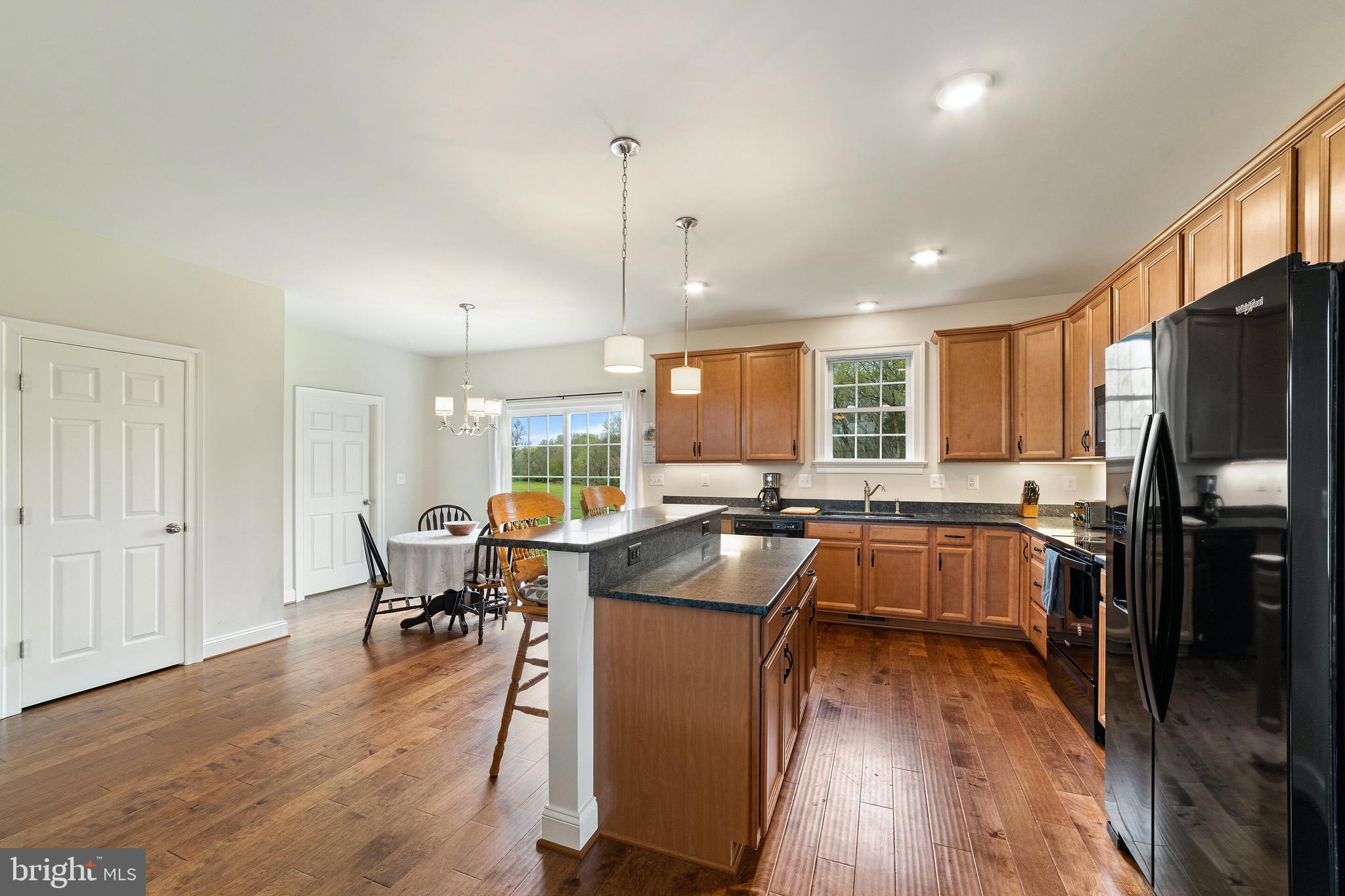18178 Stevensburg Road Culpeper, VA 22701 - Photo 5 of 36 Kitchen w/ raised island solid surface countertop