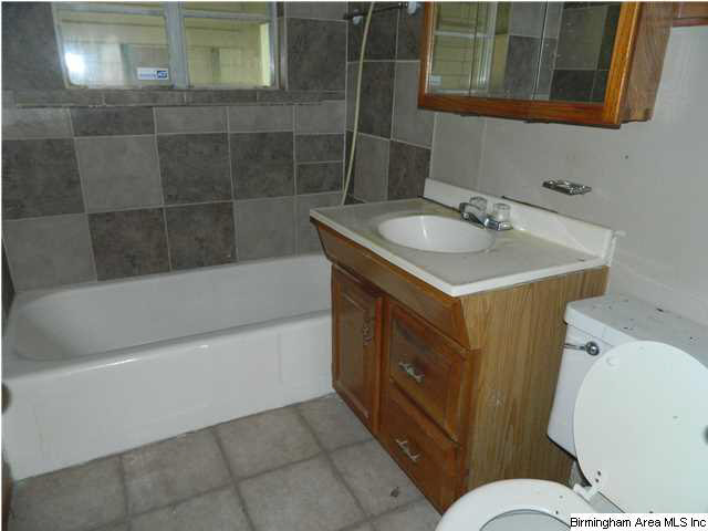 331 72nd Street North Birmingham, AL 35206 - Photo 7 of 22