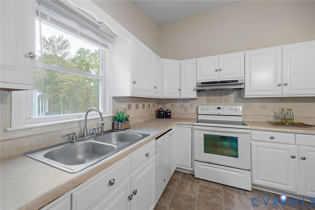 3031 Maplevale Road Chester, VA 23831 - Photo 17 of 34 Gallery Image 17