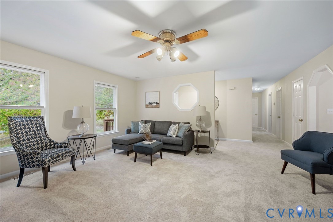 3031 Maplevale Road Chester, VA 23831 - Photo 9 of 34 Gallery Image 9