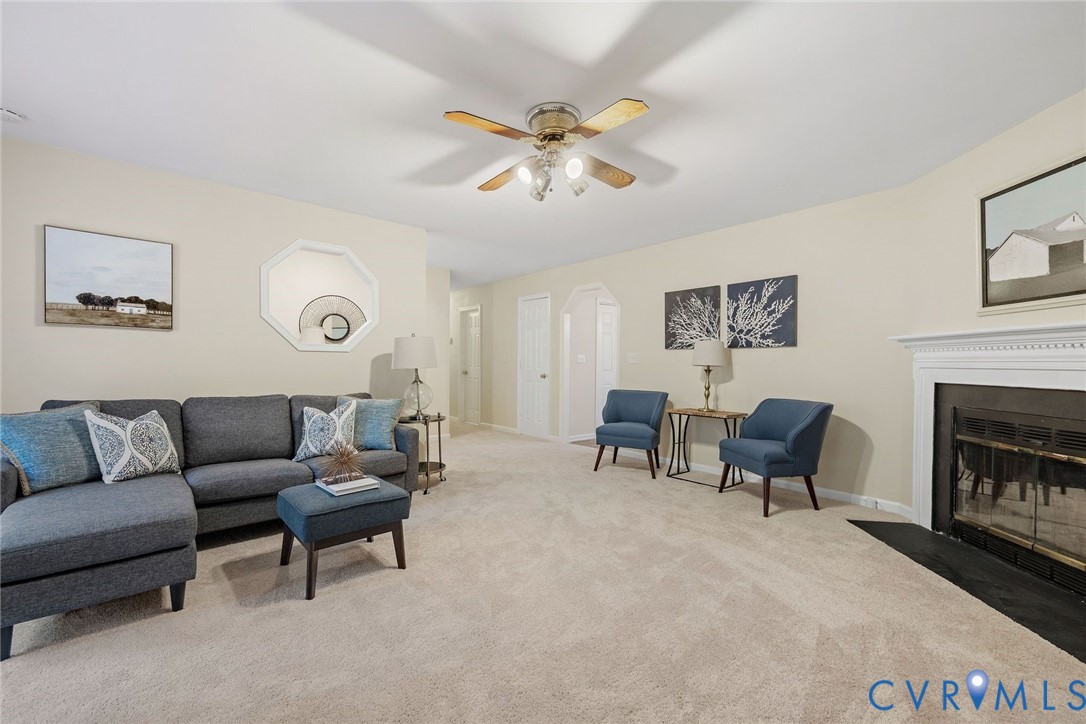 3031 Maplevale Road Chester, VA 23831 - Photo 10 of 34 Gallery Image 10