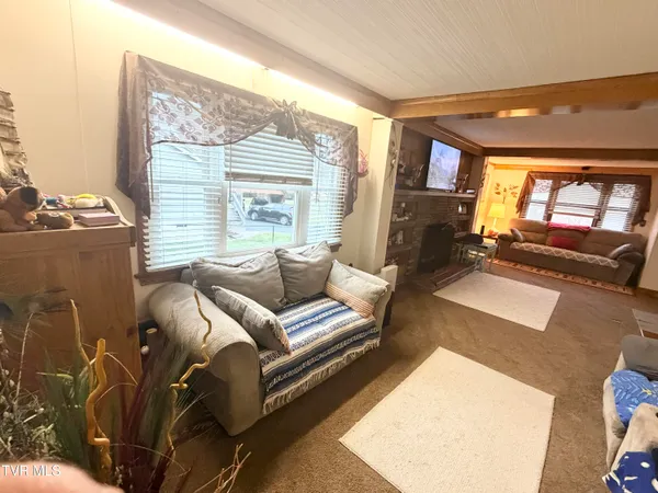 $275,000 | 130 Chatham Drive, Clintwood, VA 24228