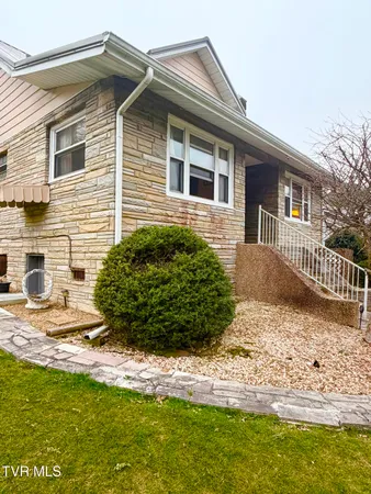 $275,000 | 130 Chatham Drive, Clintwood, VA 24228