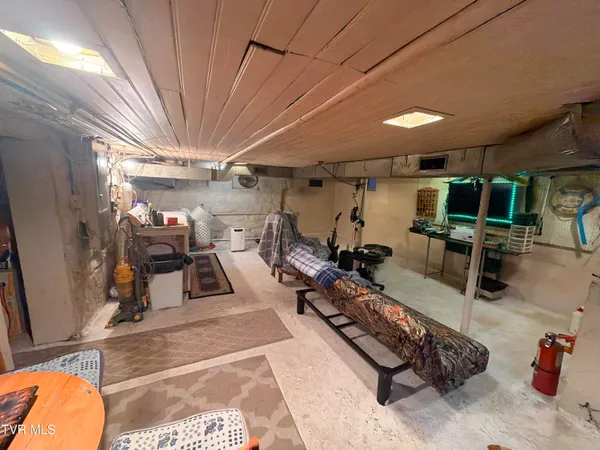 $275,000 | 130 Chatham Drive, Clintwood, VA 24228