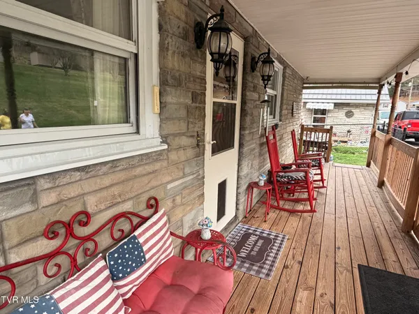 $275,000 | 130 Chatham Drive, Clintwood, VA 24228