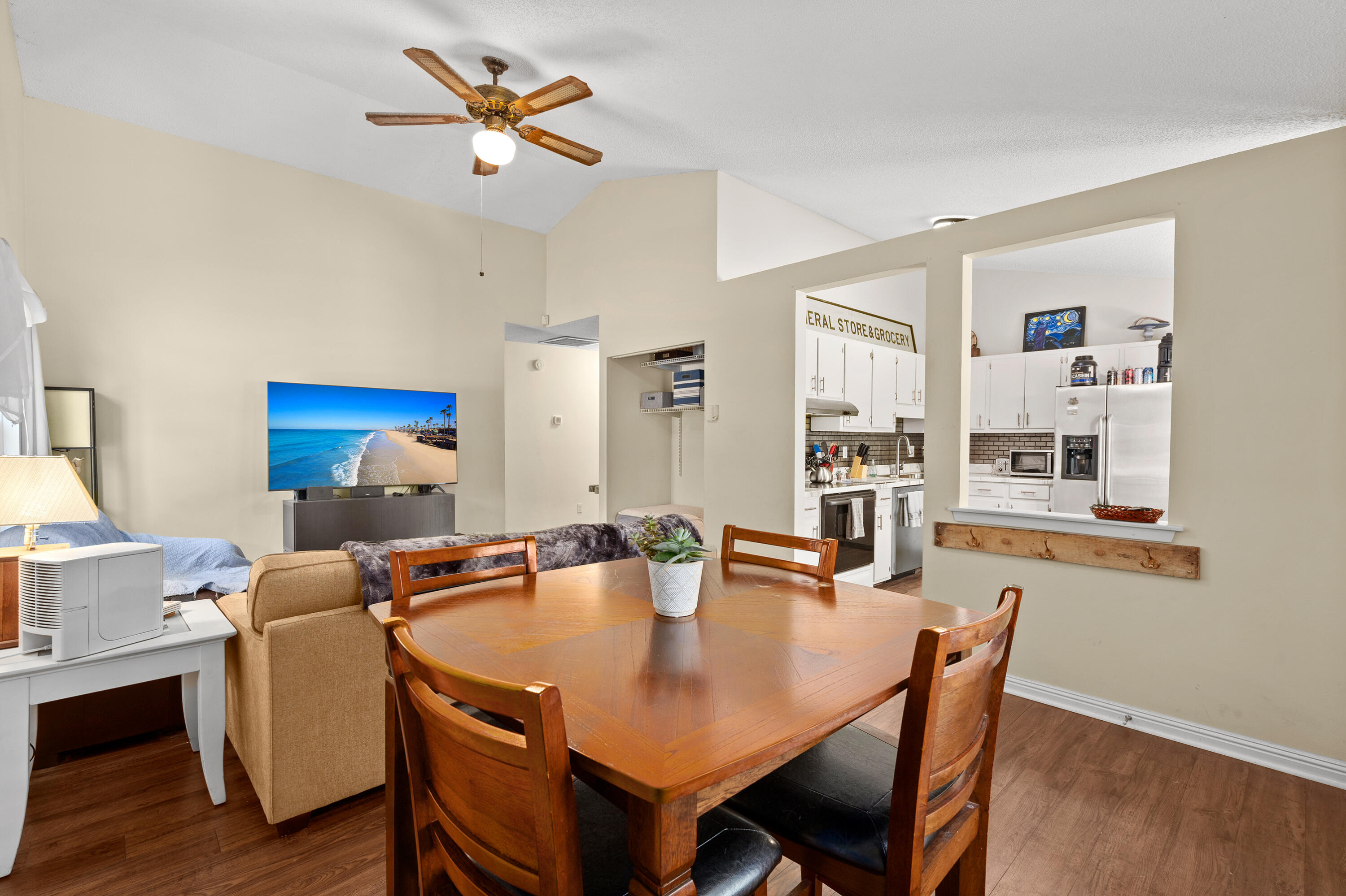 102 Coventry Road Summerville, SC 29486 - Photo 6 of 27 6