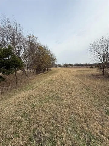 $275,000 | 1937 Derrs Chapel Road, Italy, TX 76651