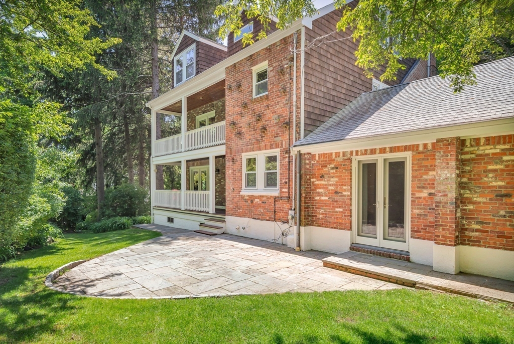 69 Edmund Road Arlington, MA 02474 - Photo 10 of 42 Gallery Image 10