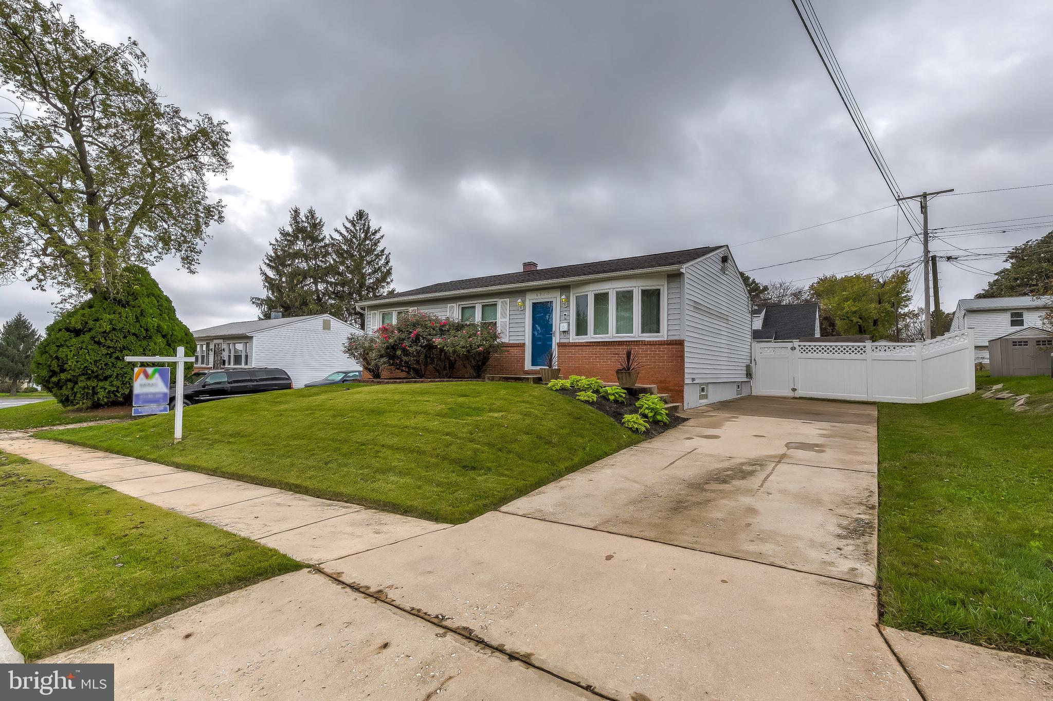 6917 Digby Road Baltimore, MD 21207 - Photo 2 of 40