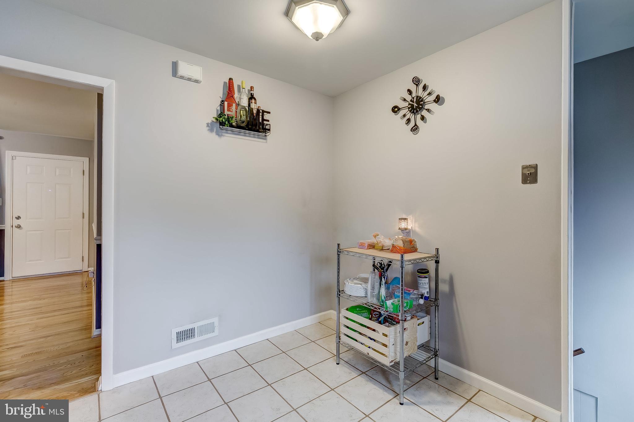 6917 Digby Road Baltimore, MD 21207 - Photo 17 of 40