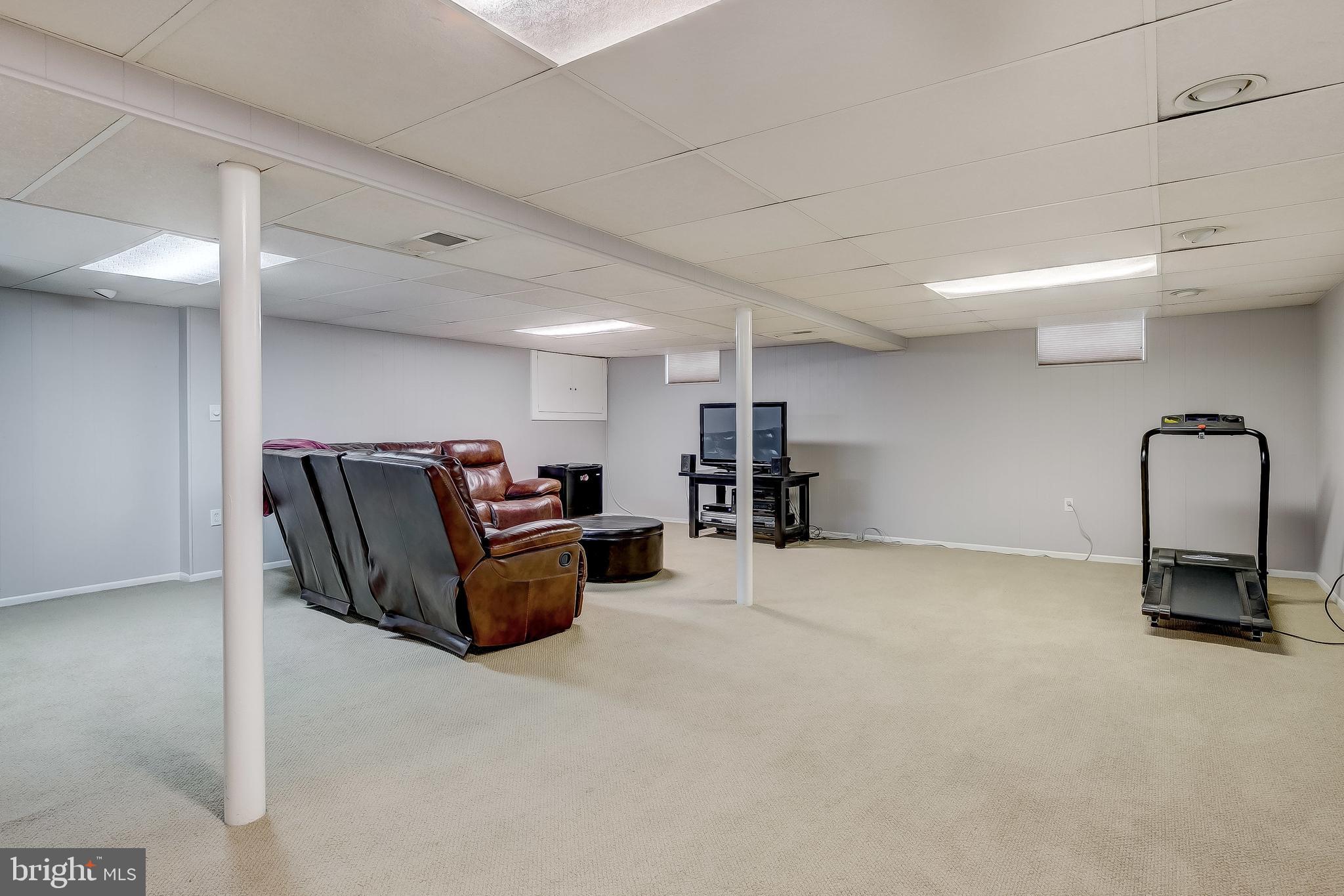 6917 Digby Road Baltimore, MD 21207 - Photo 31 of 40