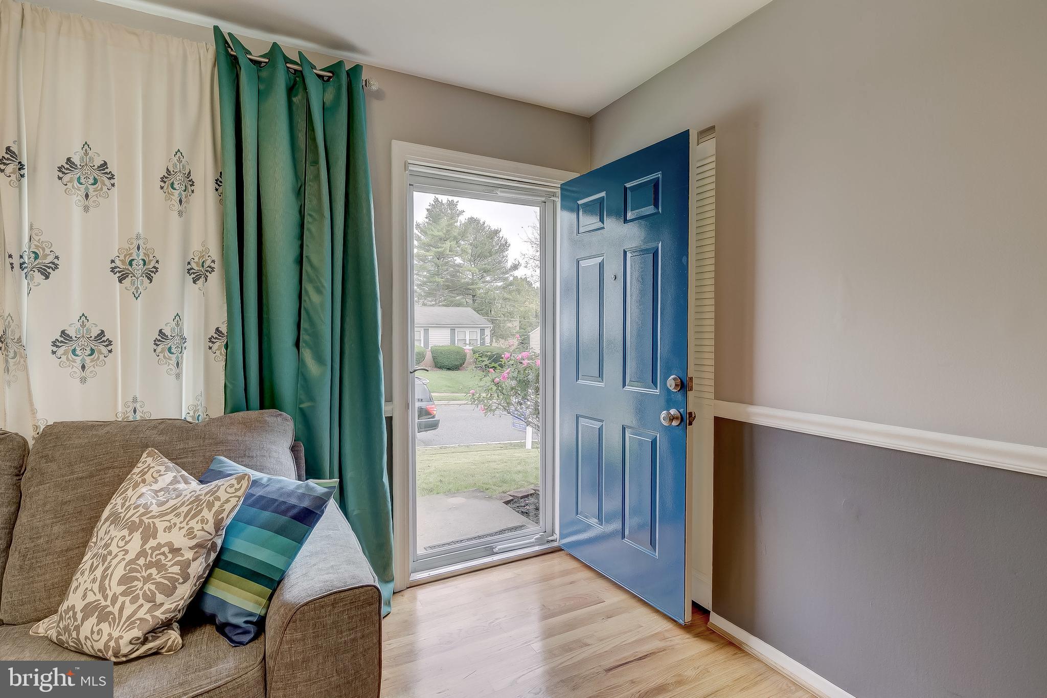 6917 Digby Road Baltimore, MD 21207 - Photo 5 of 40