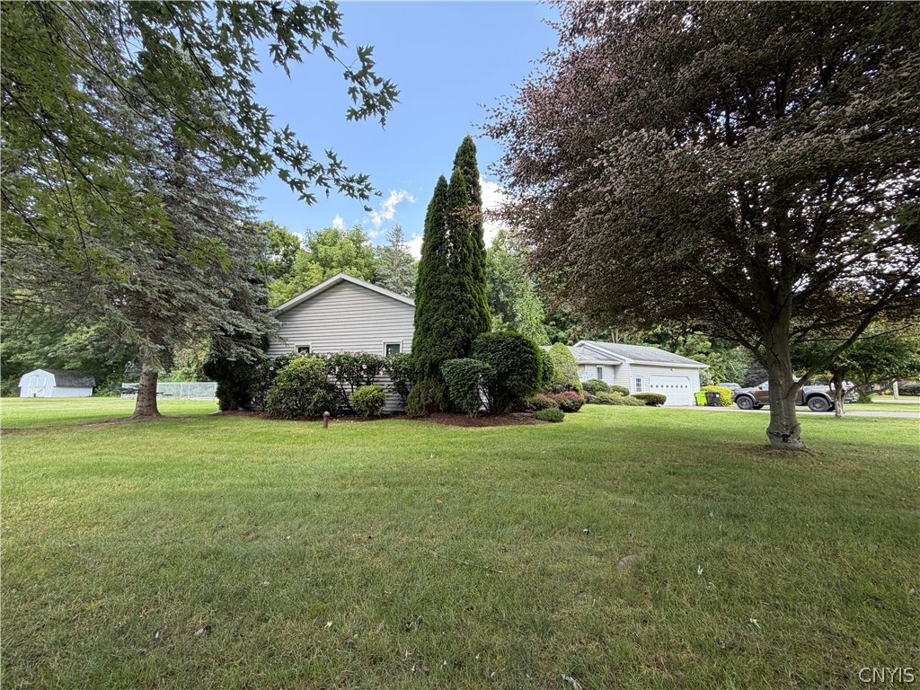 6481 North Manlius Road Manlius, NY 13082 - Photo 4 of 43 Gallery Image 4