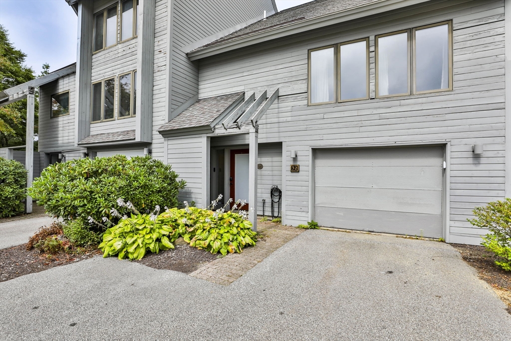 5 Tsienneto Road, Unit 32 Derry, NH 03038 - Photo 3 of 32