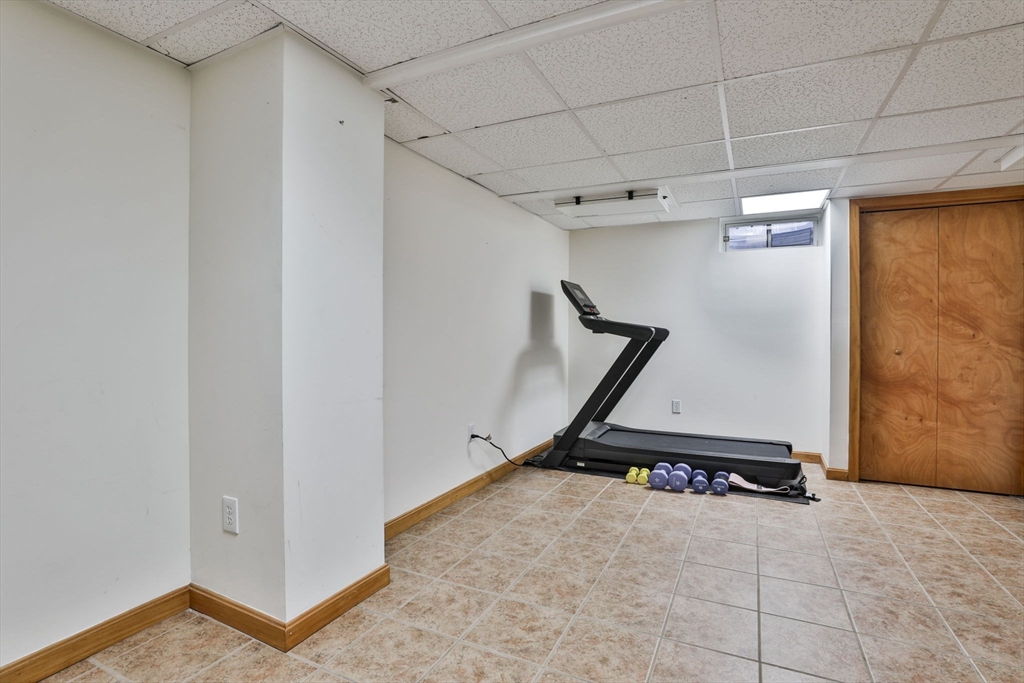 5 Tsienneto Road, Unit 32 Derry, NH 03038 - Photo 6 of 32