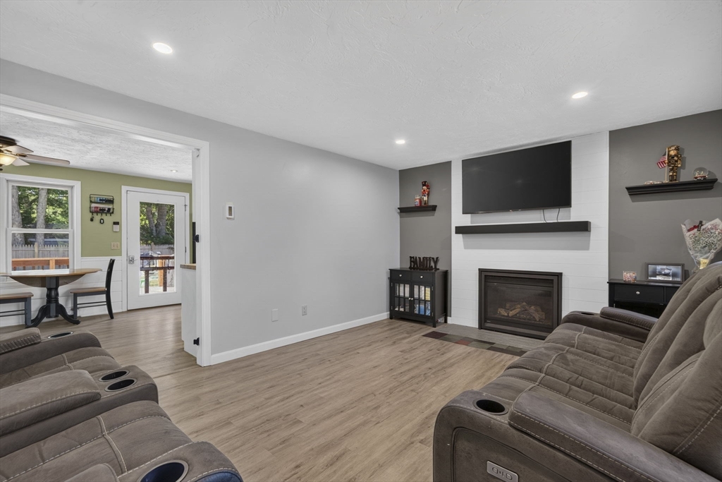 1 Pebble Path Sandwich, MA 02644 - Photo 10 of 41