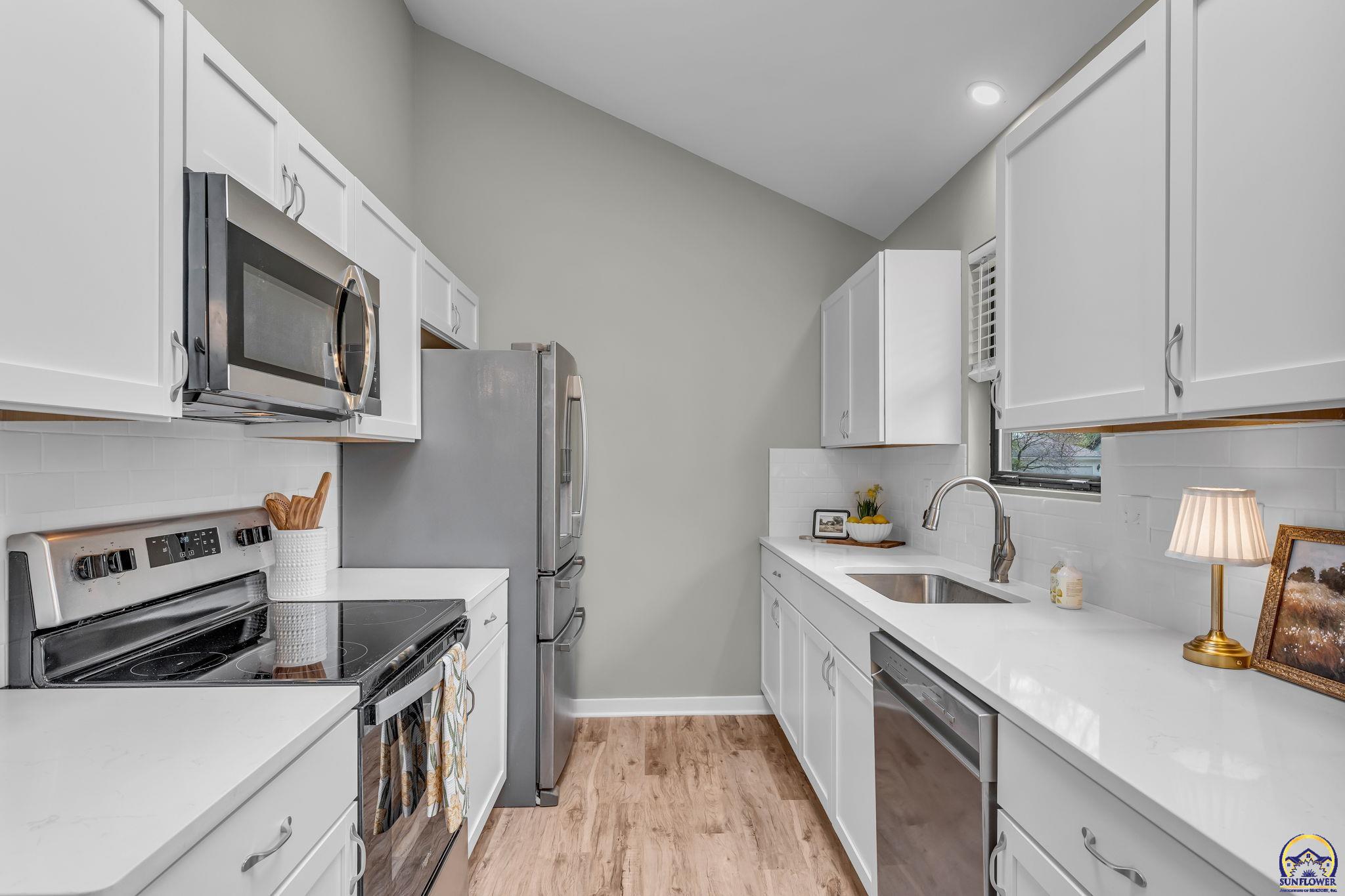 7401 Southwest 25th Street Topeka, KS 66614 - Photo 6 of 18