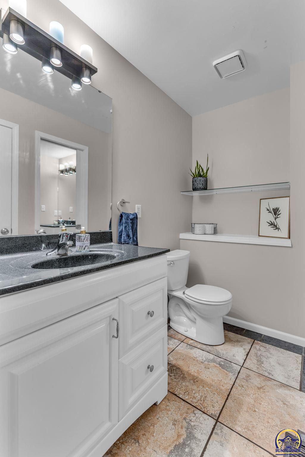 7401 Southwest 25th Street Topeka, KS 66614 - Photo 9 of 18