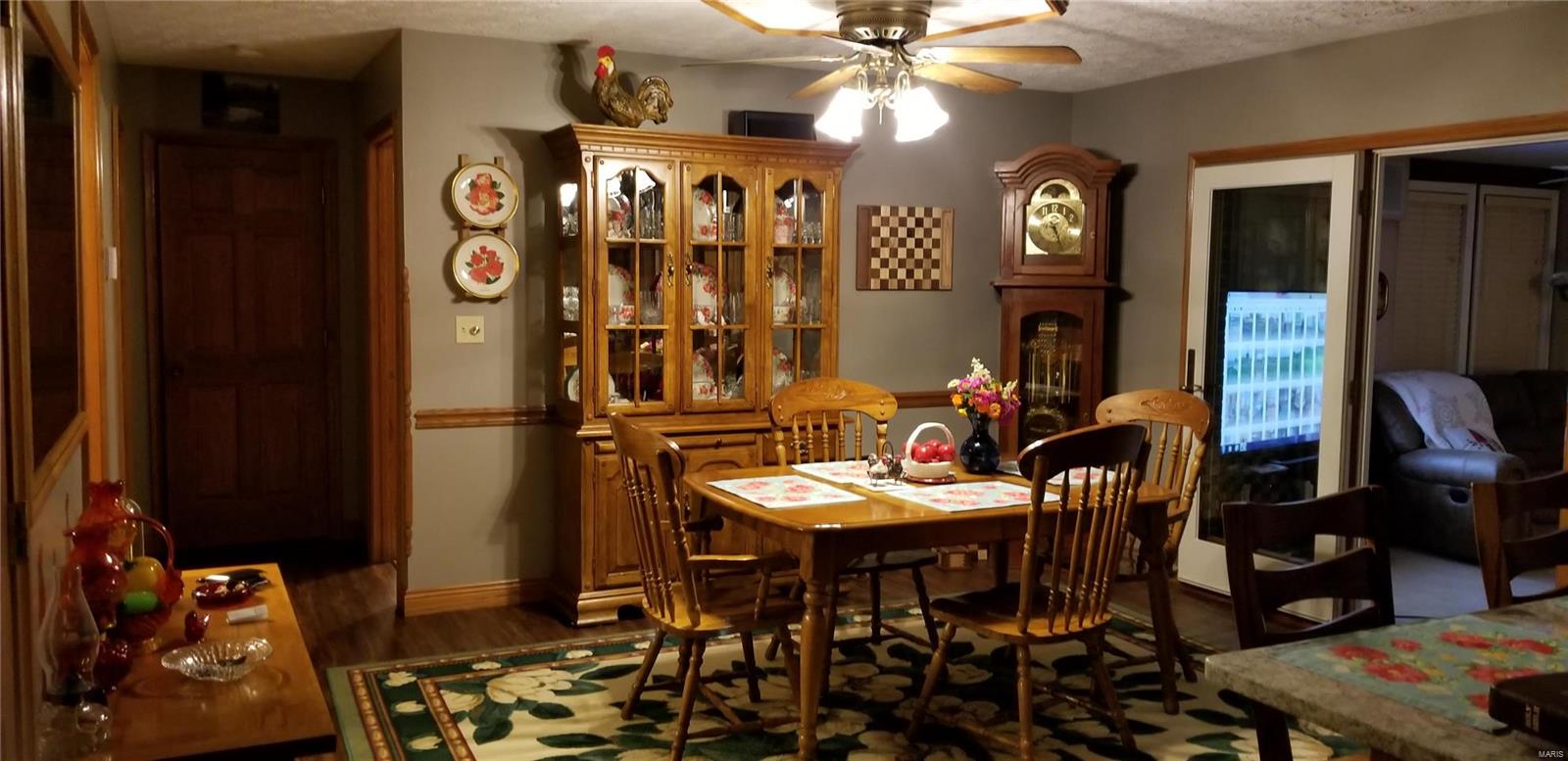 19628 Jones Road Jerseyville, IL 62052 - Photo 11 of 41 Gallery Image 11