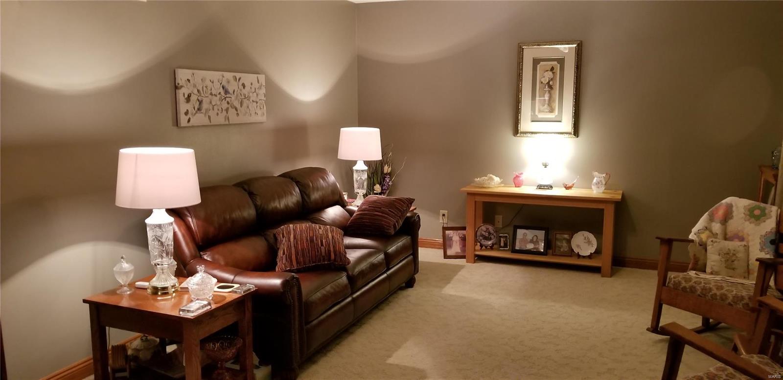 19628 Jones Road Jerseyville, IL 62052 - Photo 4 of 41 Gallery Image 4