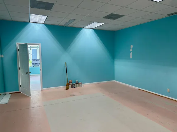 $5,999 | 325 Northeast 2nd Avenue, Unit 102, Delray Beach, FL 33444