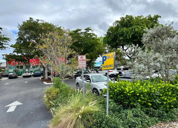 $5,999 | 325 Northeast 2nd Avenue, Unit 102, Delray Beach, FL 33444