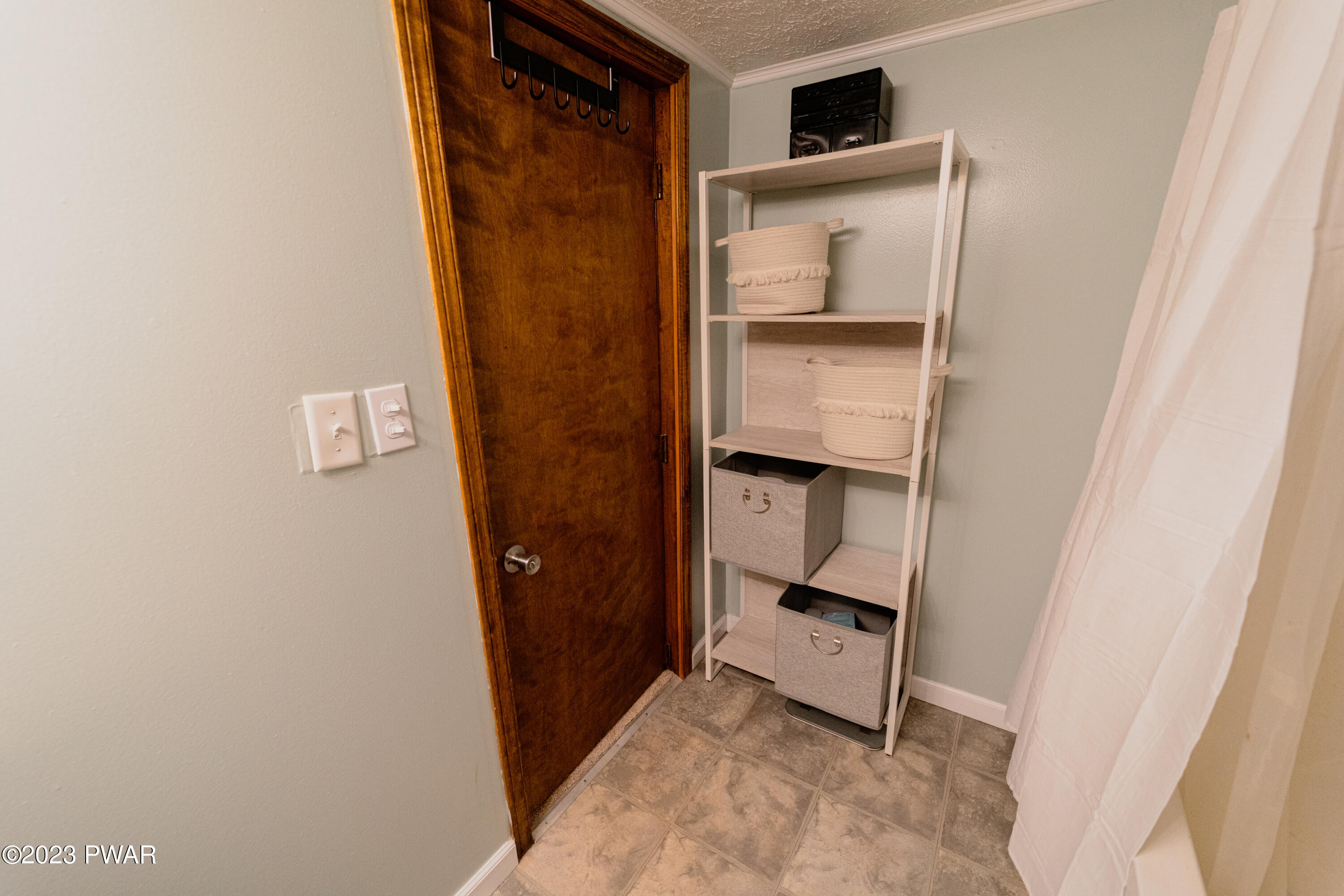 1019 Ridge Avenue Scranton, PA 18510 - Photo 14 of 23