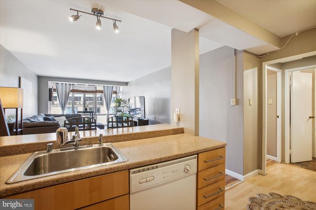 $318,500 | 730 24th Street Northwest, Unit 815, Washington, DC 20037