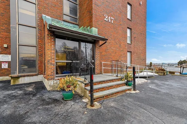 $499,000 | 247 Washington, Unit 9, Winthrop, MA 02152