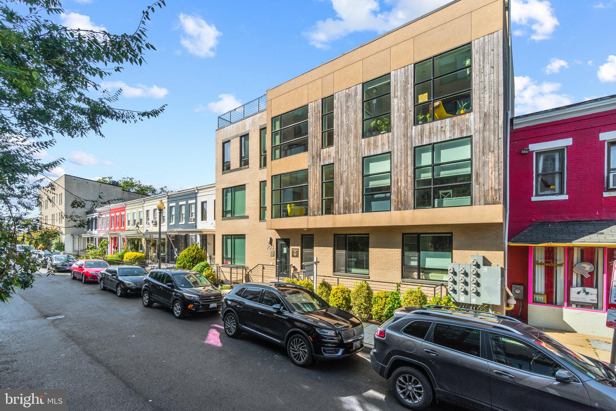 703 Newton Place Northwest, Unit 1 Washington, DC 20010 - Photo 33 of 35