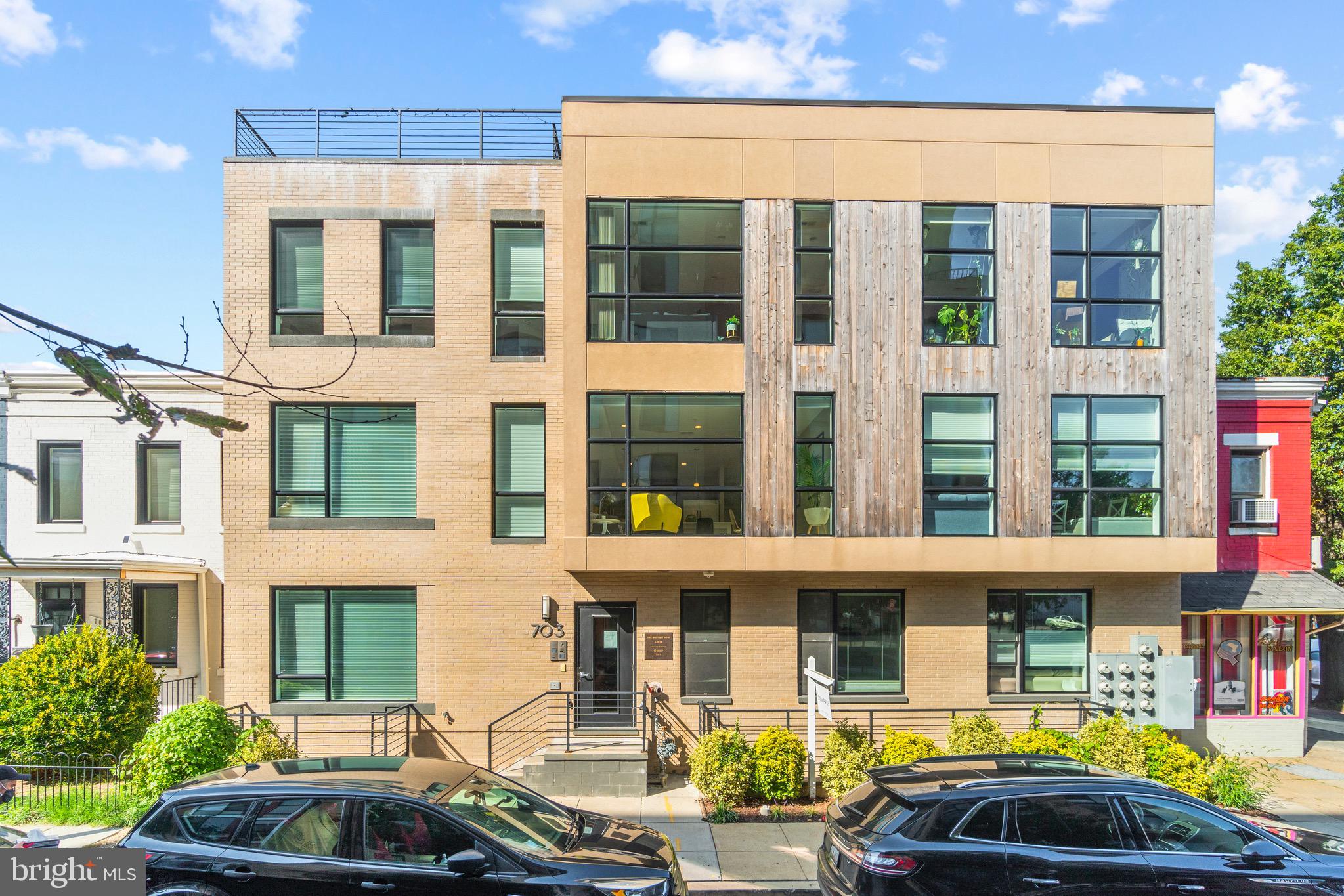 703 Newton Place Northwest, Unit 1 Washington, DC 20010 - Photo 34 of 35