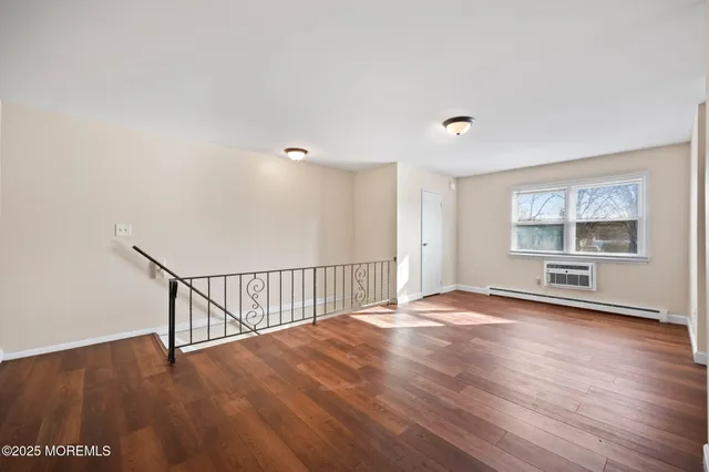 $1,800 | 175 Buckelew Avenue, Unit BLDG 3 4, Monroe Township, NJ 08831