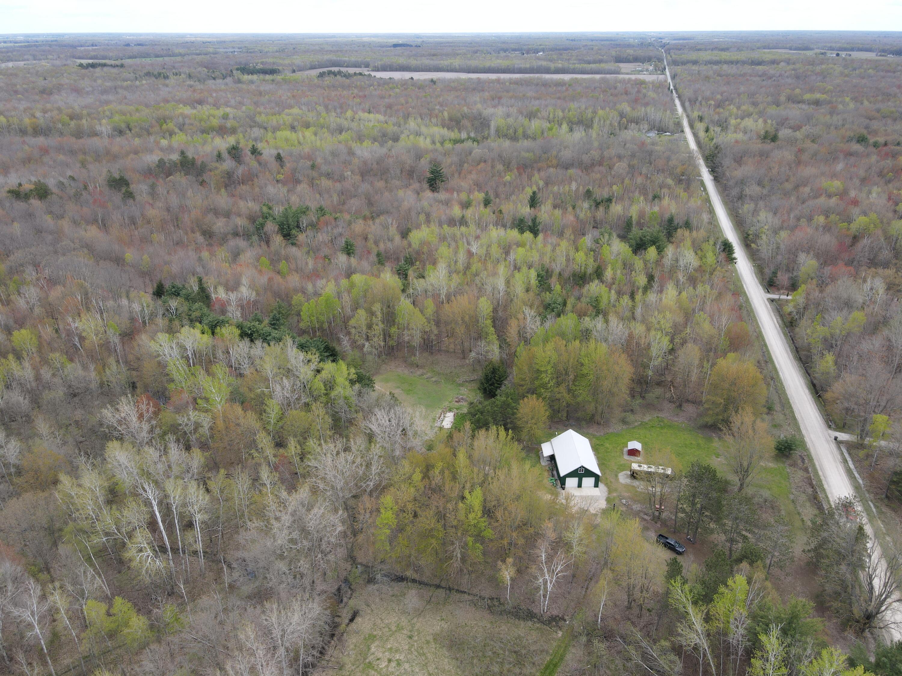 2954 North Carter Road Pinconning, MI 48650 - Photo 34 of 81 DJI_0344