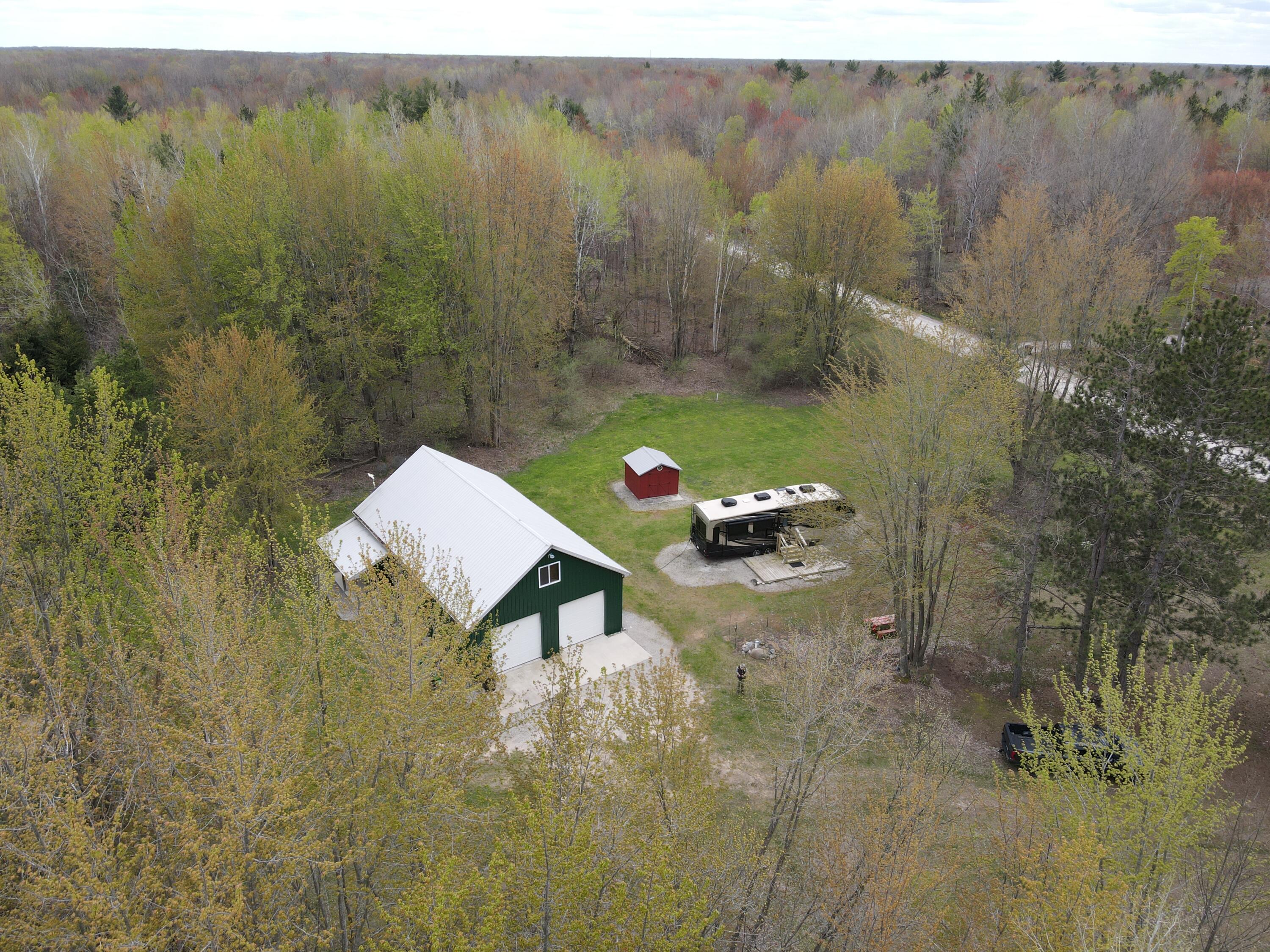 2954 North Carter Road Pinconning, MI 48650 - Photo 47 of 81 DJI_0342