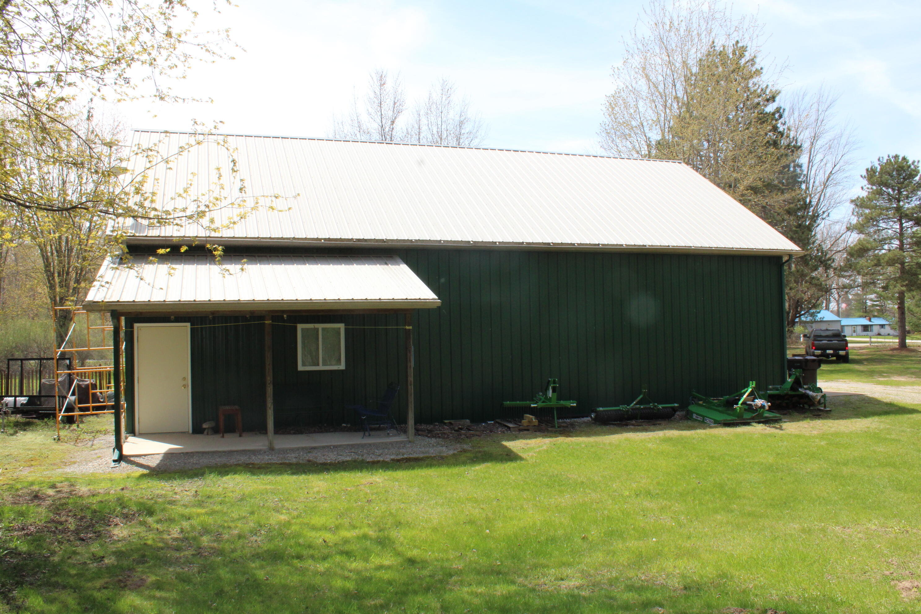 2954 North Carter Road Pinconning, MI 48650 - Photo 6 of 81 IMG_5810