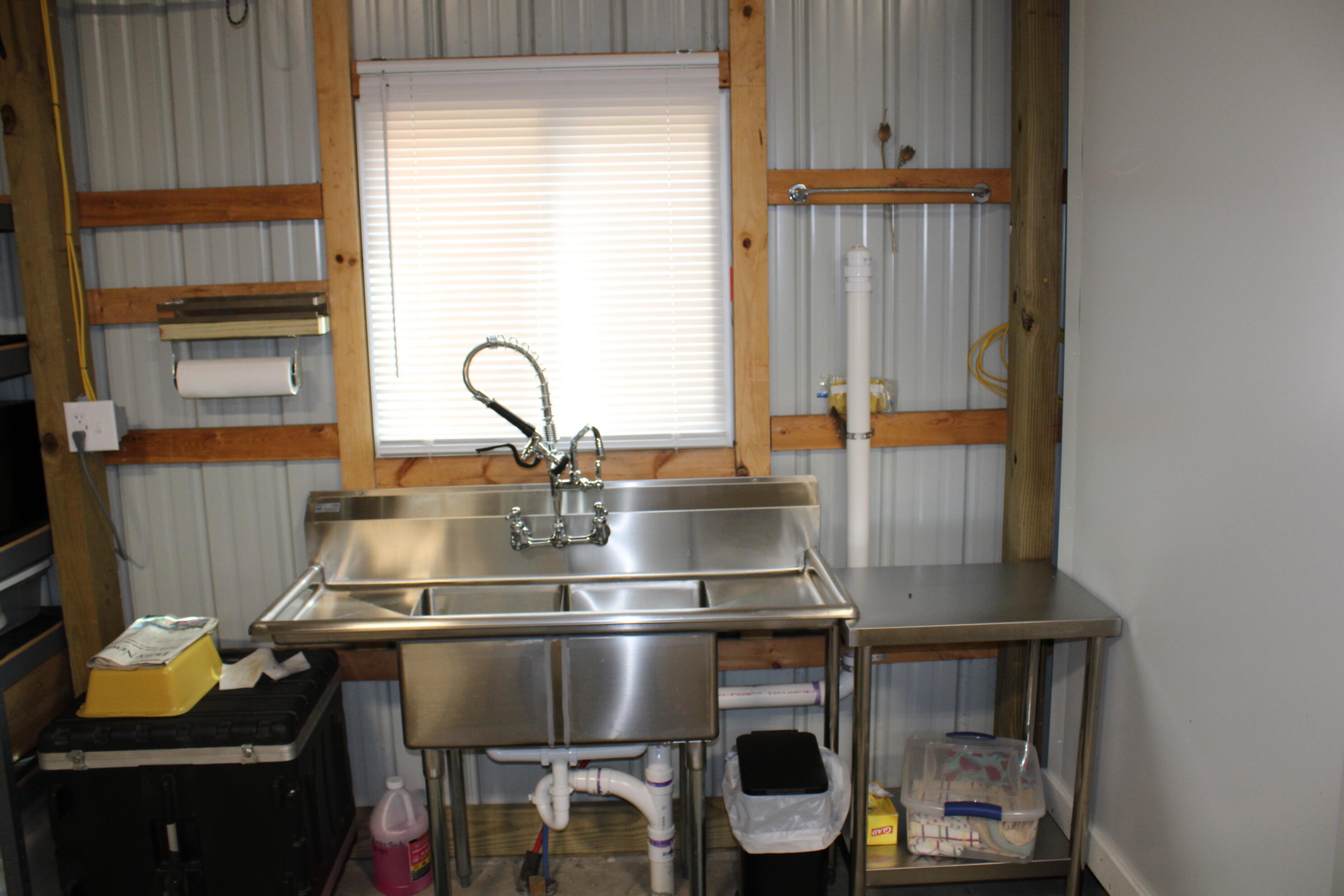 2954 North Carter Road Pinconning, MI 48650 - Photo 10 of 81 IMG_5854