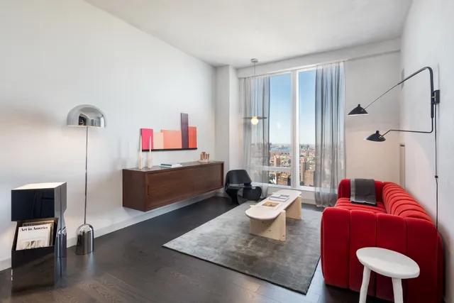 $1,352,000 | 252 South Street, Unit 22J | Two Bridges