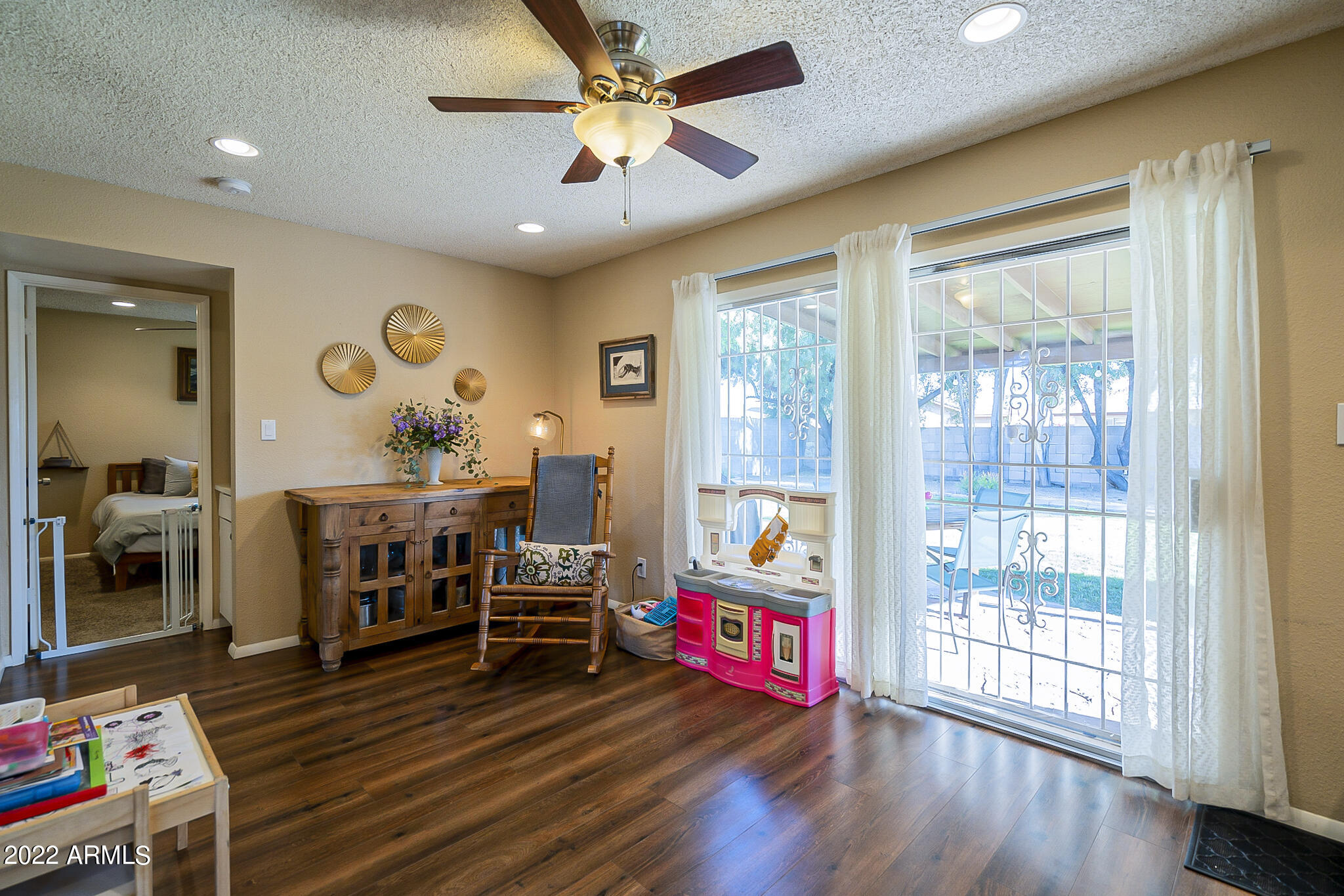 3831 West Redfield Road Phoenix, AZ 85053 - Photo 15 of 23