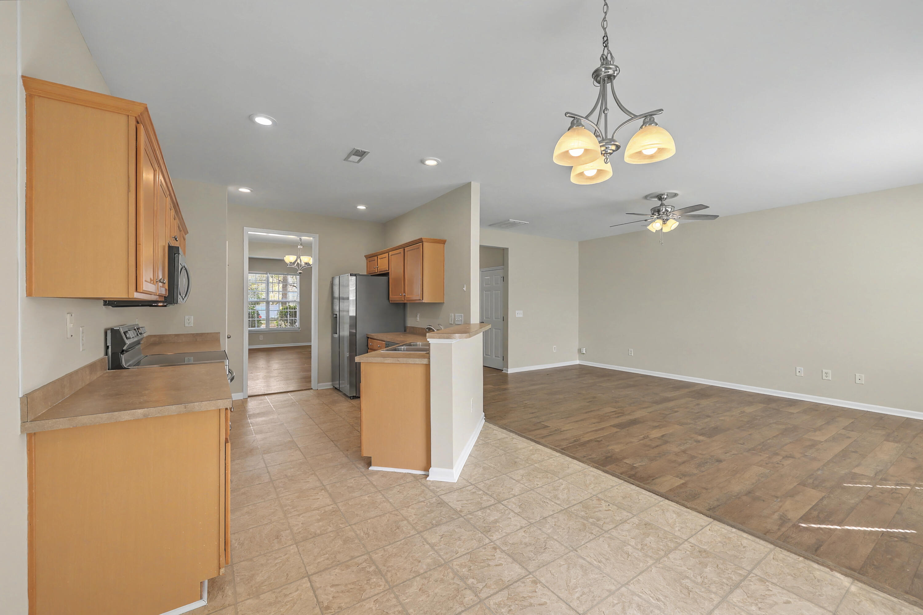 8959 North Red Maple Circle Summerville, SC 29485 - Photo 18 of 48 18_ZYN_2336_37_38_39_40_41_42