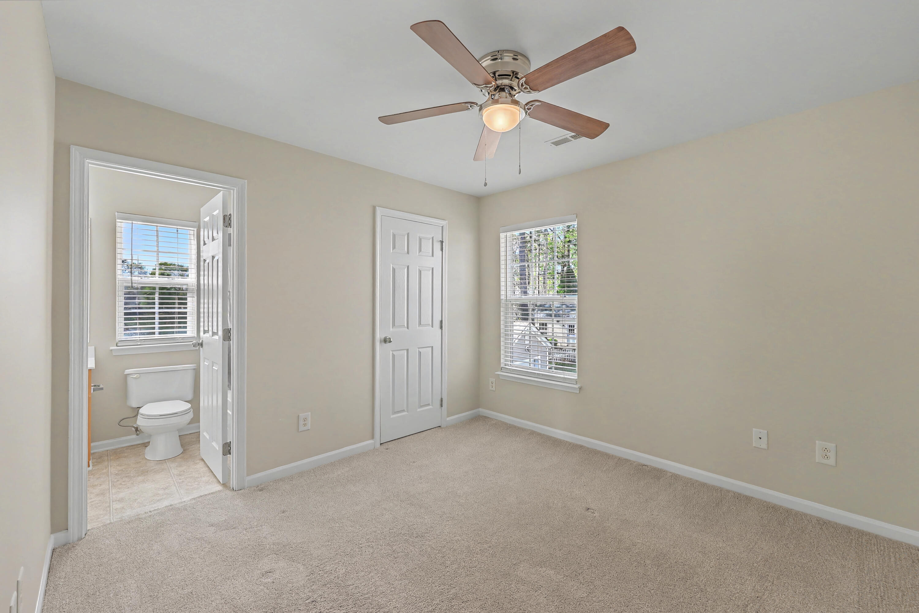 8959 North Red Maple Circle Summerville, SC 29485 - Photo 32 of 48 32_ZYN_2434_35_36_37_38_39_40